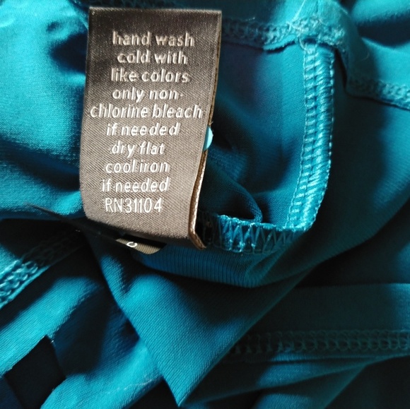 Limited Collection top NWOT never worn. - Picture 7 of 7